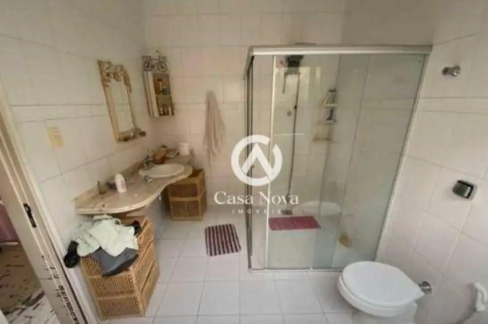 Casa com 4 quartos à venda, 468m2 em Pouso Alegre - MG - imagem 4 Foto 4 de Casa com 4 quartos à venda, 468m2 em Pouso Alegre - MG