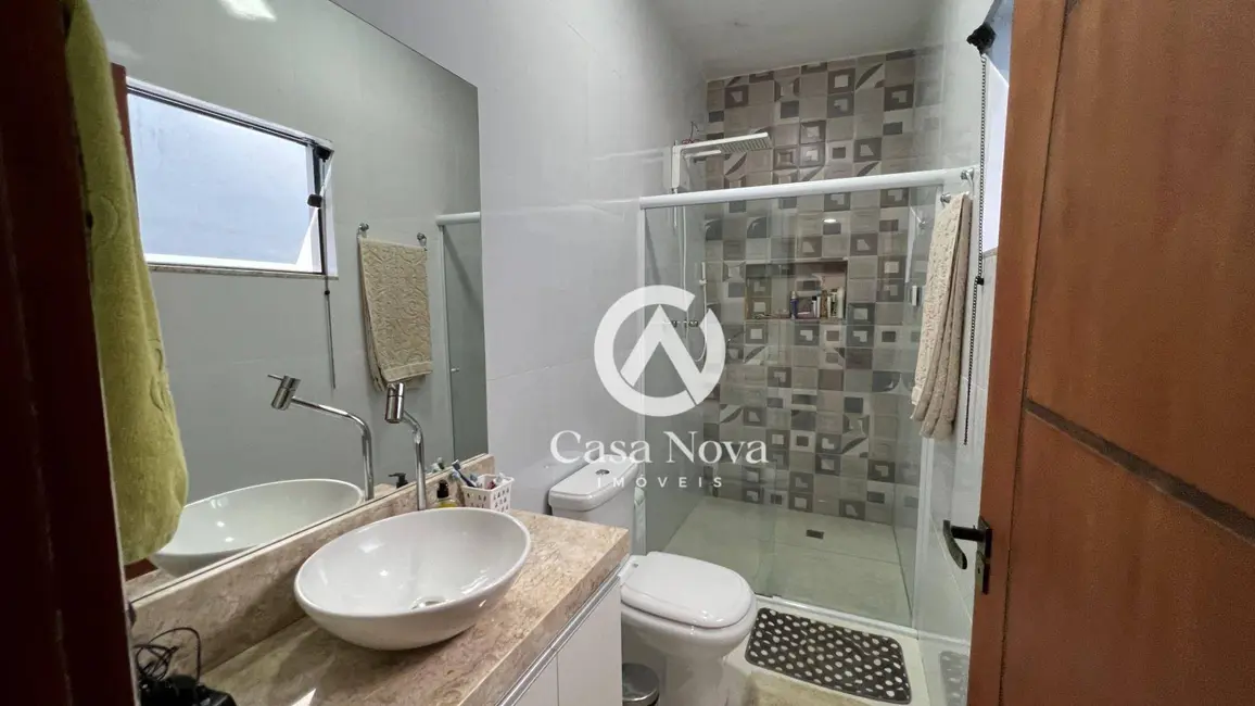 Casa com 3 quartos à venda, 300m2 em Pouso Alegre - MG - imagem 9 Foto 9 de Casa com 3 quartos à venda, 300m2 em Pouso Alegre - MG