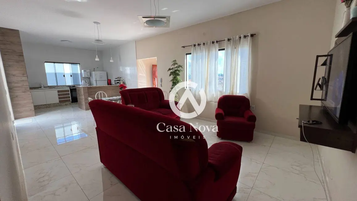 Casa com 3 quartos à venda, 300m2 em Pouso Alegre - MG - imagem 5 Foto 5 de Casa com 3 quartos à venda, 300m2 em Pouso Alegre - MG