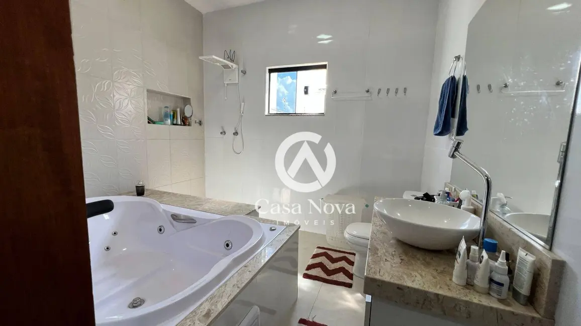 Casa com 3 quartos à venda, 300m2 em Pouso Alegre - MG - imagem 6 Foto 6 de Casa com 3 quartos à venda, 300m2 em Pouso Alegre - MG