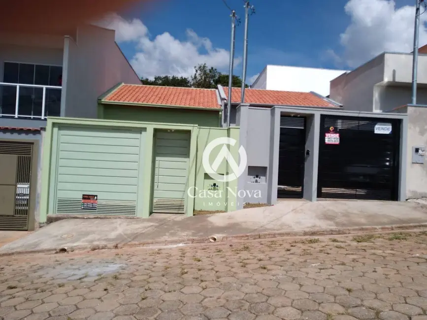 Foto 2 de Casa com 2 quartos à venda, 100m2 em Pouso Alegre - MG