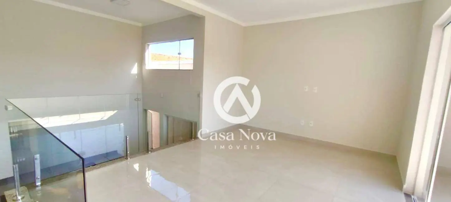Foto 3 de Casa com 3 quartos à venda, 150m2 em Cidade Vergani, Pouso Alegre - MG