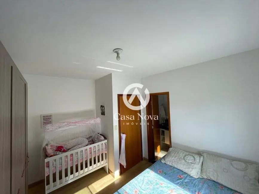Foto 2 de Apartamento com 3 quartos à venda, 87m2 em Guanabara, Pouso Alegre - MG