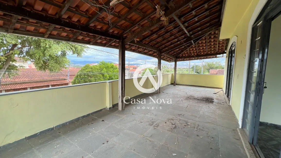 Casa com 4 quartos à venda, 274m2 em Pouso Alegre - MG - imagem 5 Foto 5 de Casa com 4 quartos à venda, 274m2 em Pouso Alegre - MG