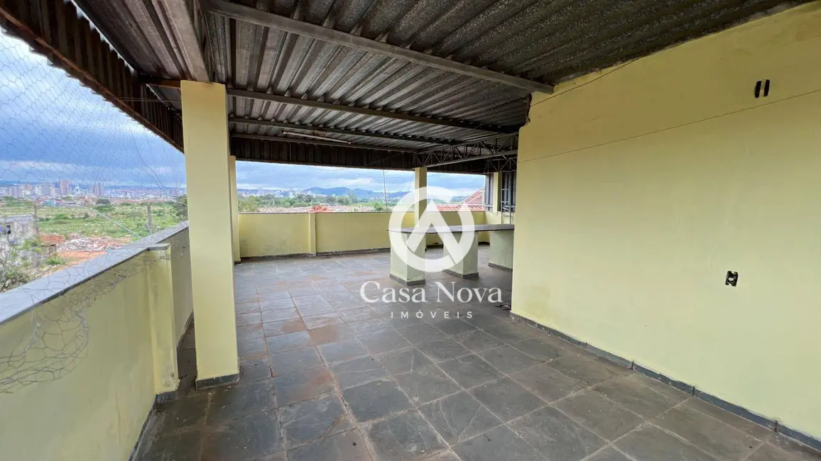 Casa com 4 quartos à venda, 274m2 em Pouso Alegre - MG - imagem 4 Foto 4 de Casa com 4 quartos à venda, 274m2 em Pouso Alegre - MG