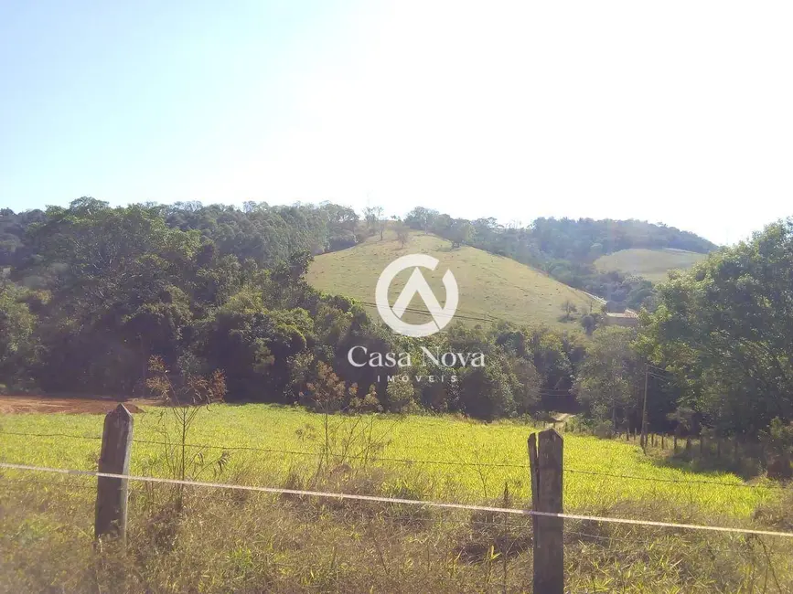 Foto 1 de Terreno / Lote à venda, 1000m2 em Pouso Alegre - MG