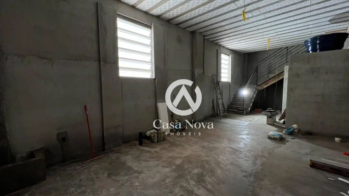 Foto 3 de Armazém / Galpão para alugar, 360m2 em Jardim Califórnia, Pouso Alegre - MG