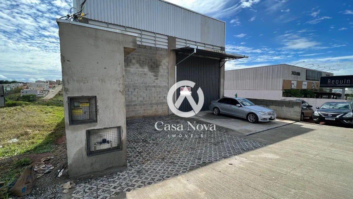 Foto 1 de Armazém / Galpão para alugar, 360m2 em Jardim Califórnia, Pouso Alegre - MG