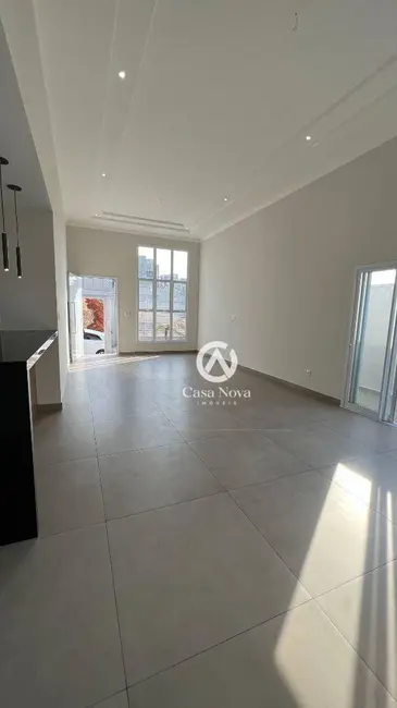 Foto 2 de Casa com 3 quartos à venda, 300m2 em Pouso Alegre - MG