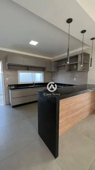 Foto 9 de Casa com 3 quartos à venda, 300m2 em Pouso Alegre - MG