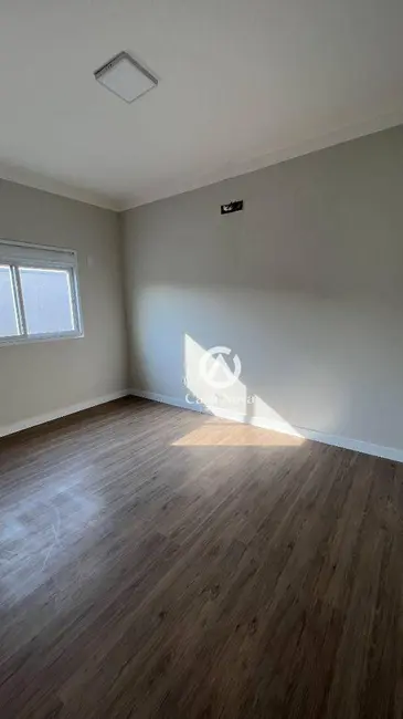 Foto 5 de Casa com 3 quartos à venda, 300m2 em Pouso Alegre - MG