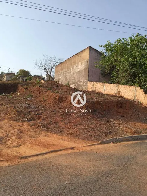 Foto 1 de Terreno / Lote à venda, 354m2 em Faisqueira, Pouso Alegre - MG