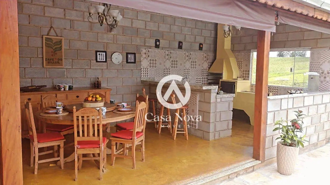 Chácara com 3 quartos à venda, 350m2 em Pouso Alegre - MG - imagem 3 Foto 3 de Chácara com 3 quartos à venda, 350m2 em Pouso Alegre - MG