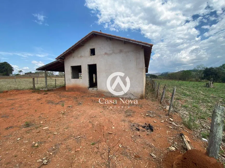 Foto 1 de Chácara com 3 quartos à venda, 1500m2 em Pouso Alegre - MG