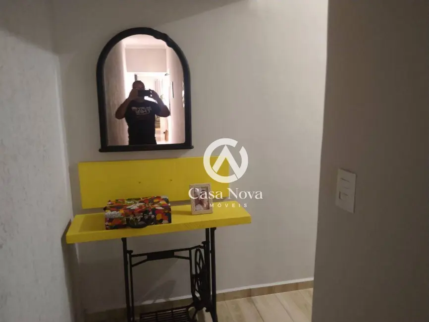 Casa com 2 quartos à venda, 200m2 em Pouso Alegre - MG - imagem 8 Foto 8 de Casa com 2 quartos à venda, 200m2 em Pouso Alegre - MG