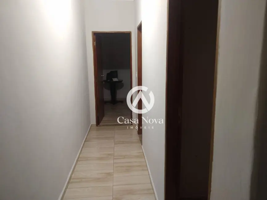 Casa com 2 quartos à venda, 200m2 em Pouso Alegre - MG - imagem 9 Foto 9 de Casa com 2 quartos à venda, 200m2 em Pouso Alegre - MG
