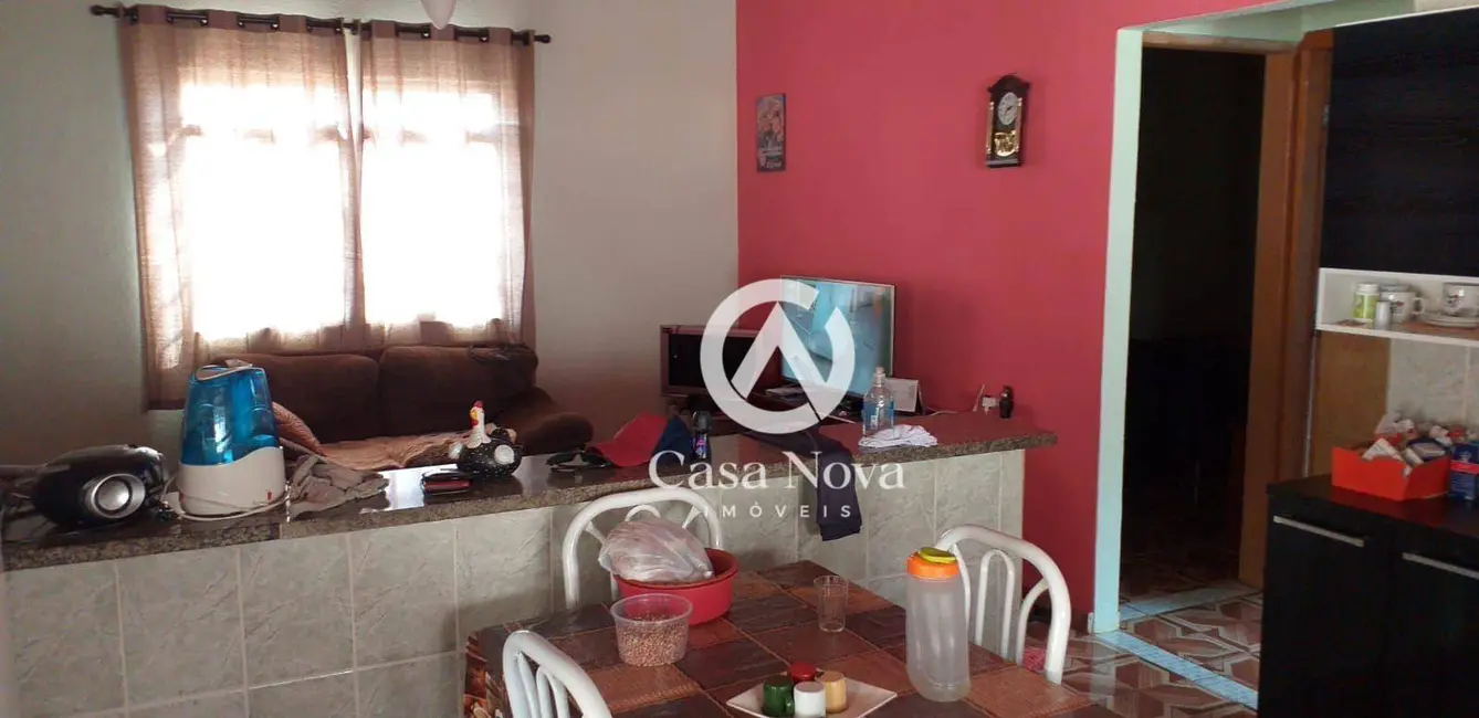 Chácara com 2 quartos à venda, 250m2 em Pouso Alegre - MG - imagem 3 Foto 3 de Chácara com 2 quartos à venda, 250m2 em Pouso Alegre - MG