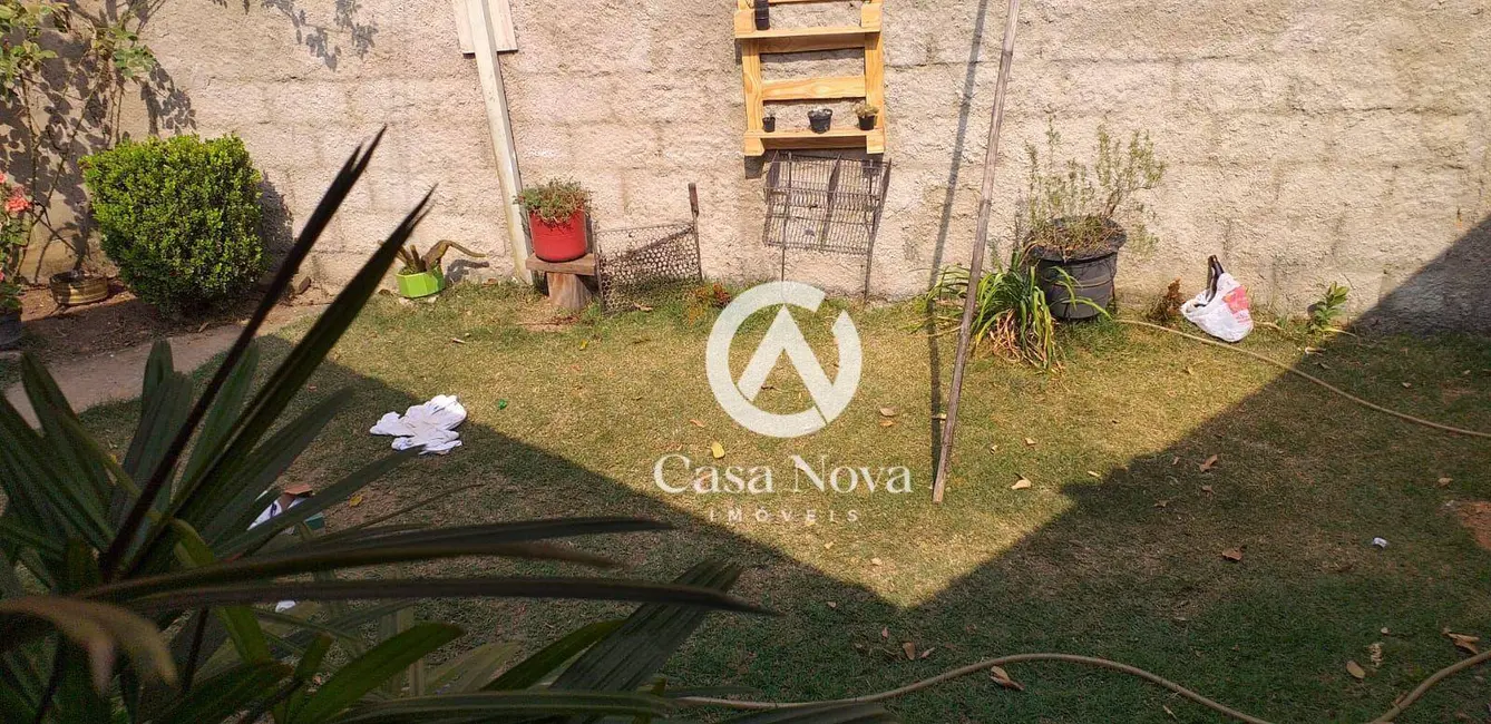 Chácara com 2 quartos à venda, 250m2 em Pouso Alegre - MG - imagem 8 Foto 8 de Chácara com 2 quartos à venda, 250m2 em Pouso Alegre - MG