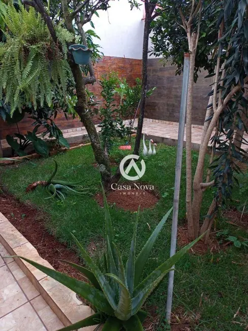 Foto 3 de Casa com 2 quartos à venda, 240m2 em Pouso Alegre - MG