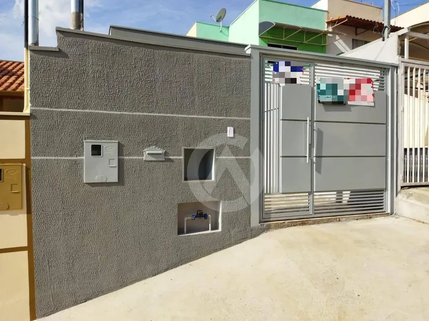 Foto 1 de Casa com 2 quartos à venda, 120m2 em Pouso Alegre - MG