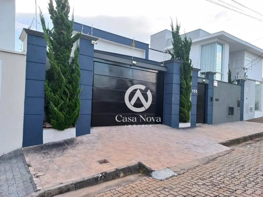 Casa com 3 quartos à venda, 309m2 em Pousada dos Campos II, Pouso Alegre - MG - imagem 2 Foto 2 de Casa com 3 quartos à venda, 309m2 em Pousada dos Campos II, Pouso Alegre - MG
