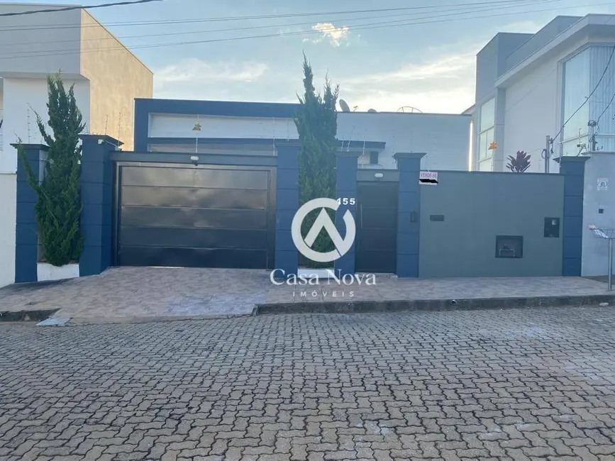 Casa com 3 quartos à venda, 309m2 em Pousada dos Campos II, Pouso Alegre - MG - imagem 1 Foto 1 de Casa com 3 quartos à venda, 309m2 em Pousada dos Campos II, Pouso Alegre - MG