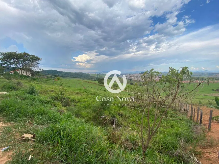 Foto 3 de Terreno / Lote à venda, 700m2 em Pouso Alegre - MG