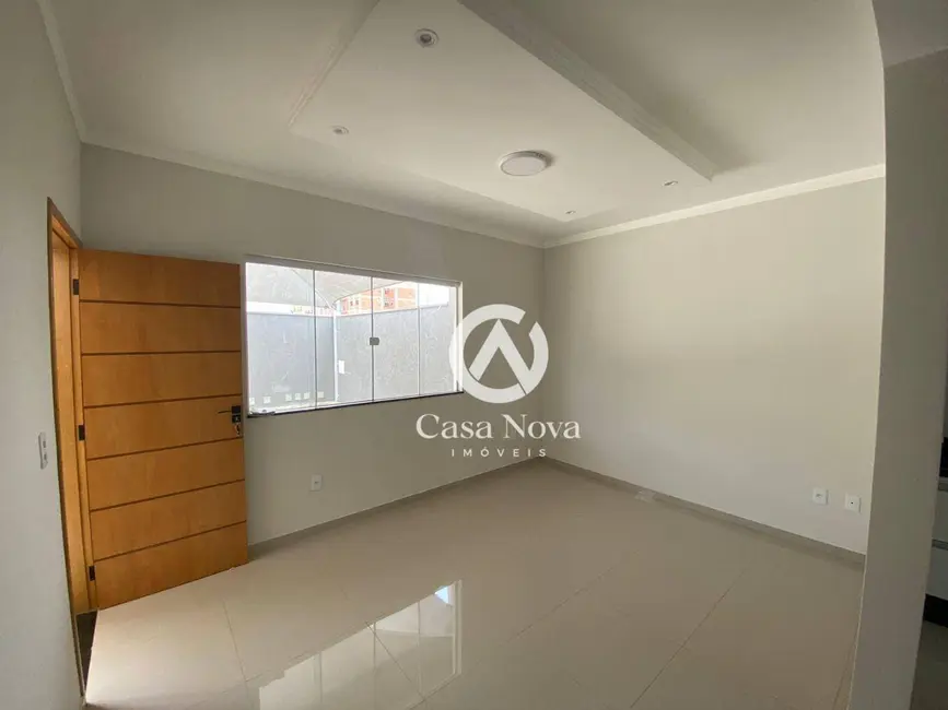 Foto 2 de Apartamento com 2 quartos à venda, 71m2 em Pouso Alegre - MG
