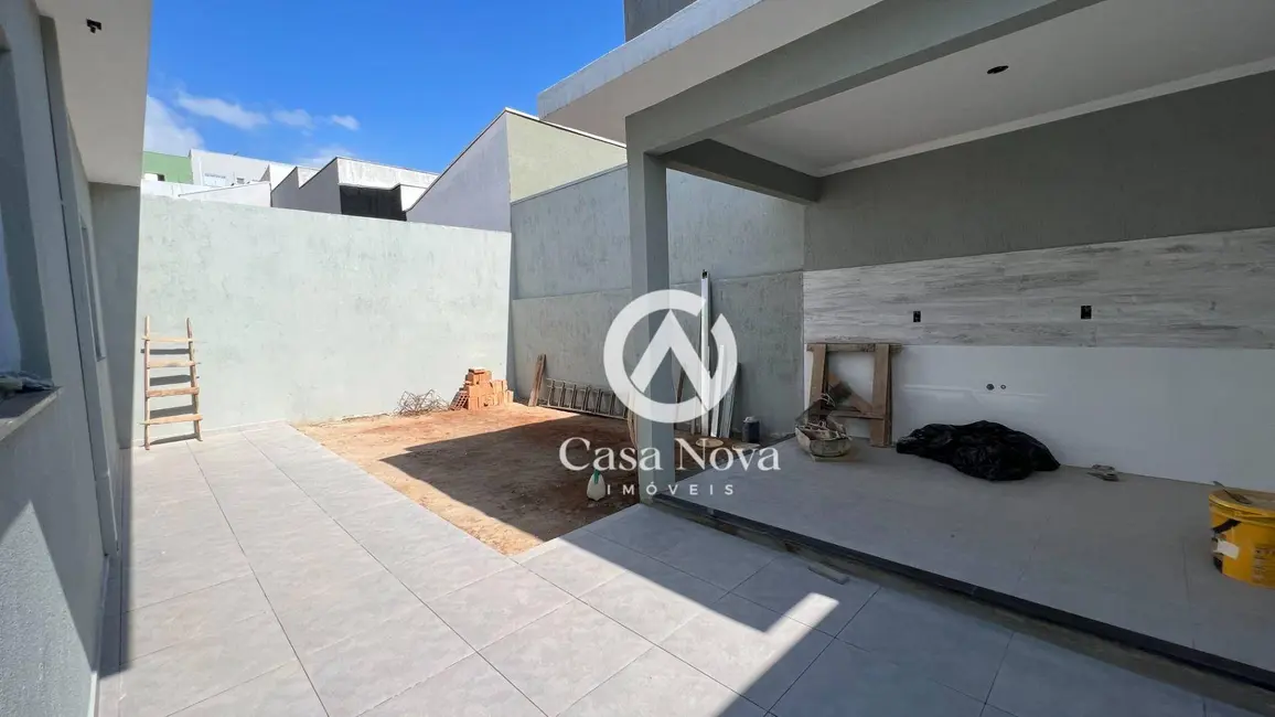 Foto 2 de Casa com 3 quartos à venda, 200m2 em Jardim Aeroporto, Pouso Alegre - MG