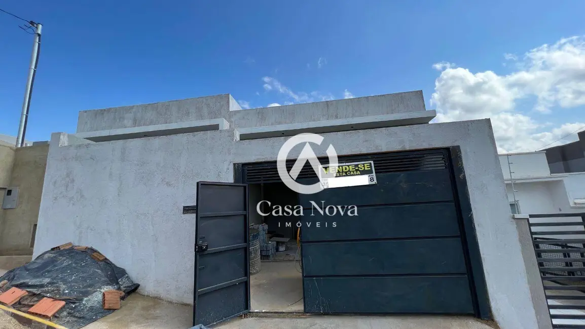 Foto 1 de Casa com 3 quartos à venda, 200m2 em Jardim Aeroporto, Pouso Alegre - MG
