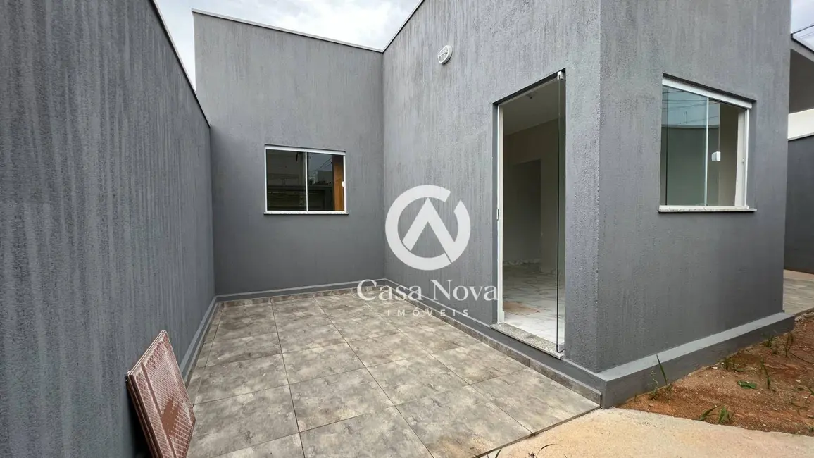 Foto 2 de Casa com 2 quartos à venda, 200m2 em Parque Real, Pouso Alegre - MG
