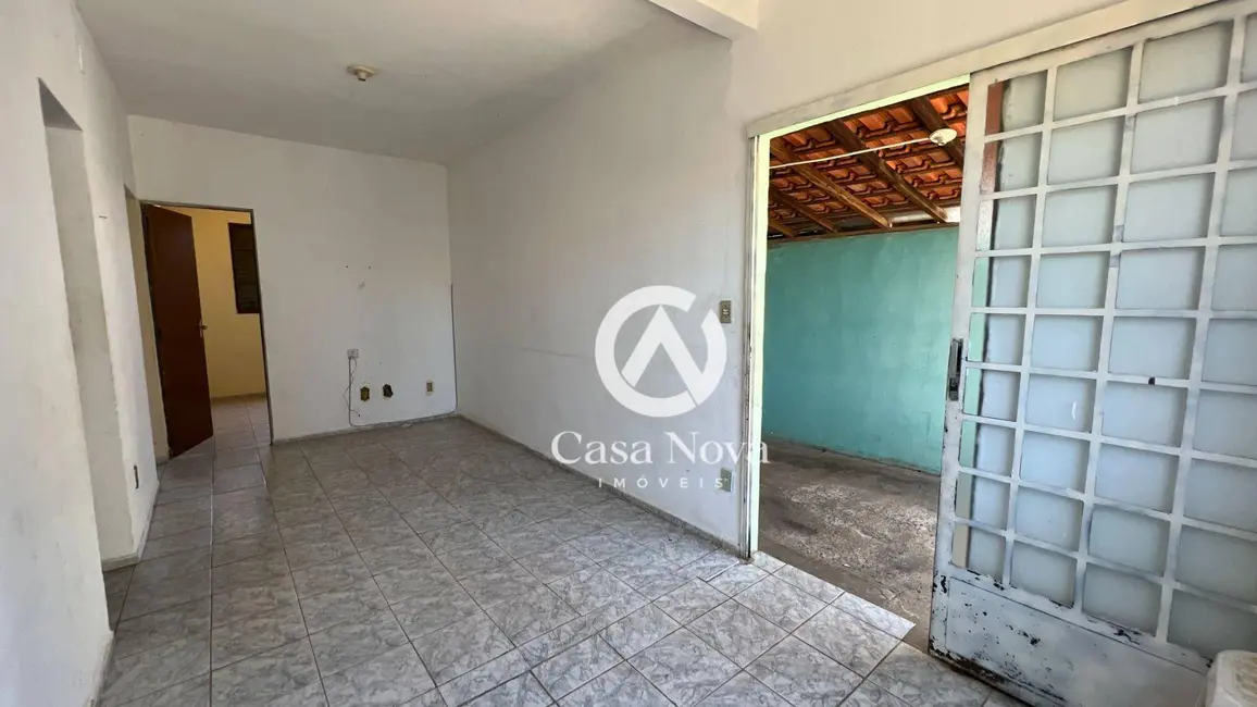 Foto 9 de Casa com 2 quartos à venda, 200m2 em Pouso Alegre - MG