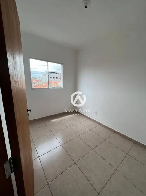 Foto 6 de Apartamento com 2 quartos à venda, 43m2 em Pouso Alegre - MG