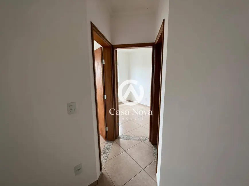 Foto 3 de Apartamento com 2 quartos à venda, 43m2 em Pouso Alegre - MG