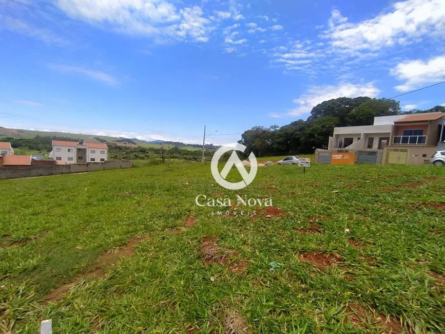 Foto 3 de Terreno / Lote à venda, 200m2 em Pouso Alegre - MG