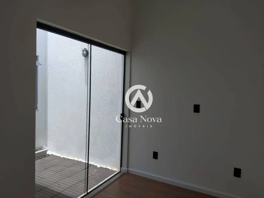 Casa com 3 quartos à venda, 200m2 em Parque Real, Pouso Alegre - MG - imagem 9 Foto 9 de Casa com 3 quartos à venda, 200m2 em Parque Real, Pouso Alegre - MG