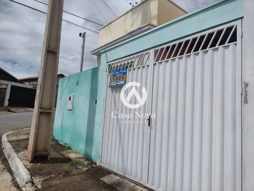Foto 1 de Casa com 2 quartos à venda, 250m2 em Pouso Alegre - MG