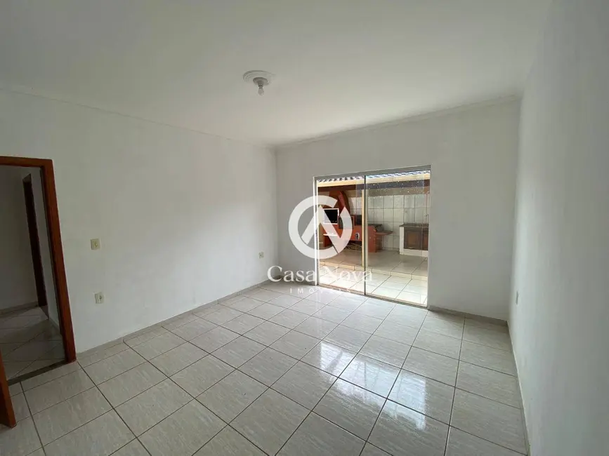 Casa com 3 quartos à venda, 300m2 em Pouso Alegre - MG - imagem 8 Foto 8 de Casa com 3 quartos à venda, 300m2 em Pouso Alegre - MG