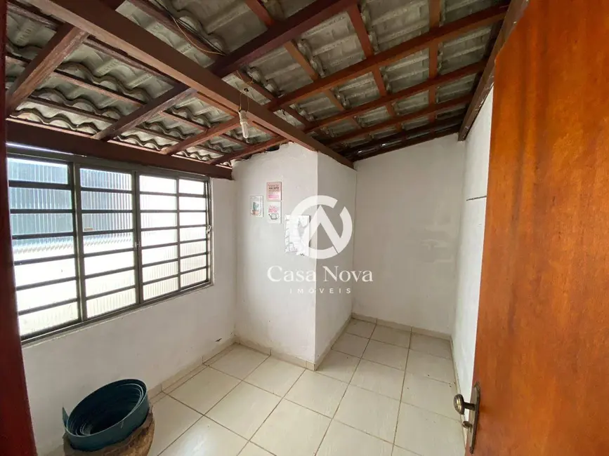 Casa com 3 quartos à venda, 300m2 em Pouso Alegre - MG - imagem 5 Foto 5 de Casa com 3 quartos à venda, 300m2 em Pouso Alegre - MG