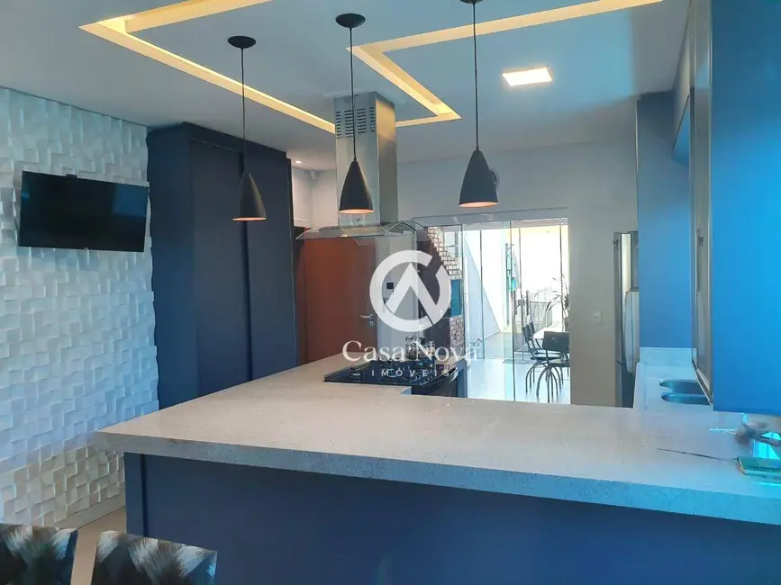 Foto 6 de Casa com 3 quartos à venda, 315m2 em Pouso Alegre - MG