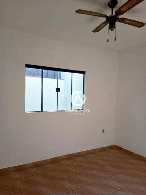 Foto 5 de Casa com 2 quartos à venda, 242m2 em Jardim Califórnia, Pouso Alegre - MG