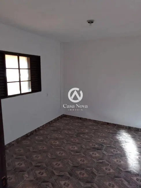 Casa com 3 quartos à venda, 337m2 em São Carlos, Pouso Alegre - MG - imagem 8 Foto 8 de Casa com 3 quartos à venda, 337m2 em São Carlos, Pouso Alegre - MG