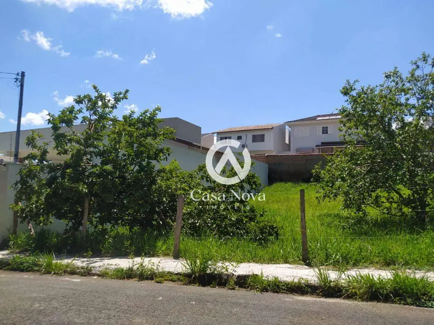 Foto 1 de Terreno / Lote à venda, 479m2 em Pouso Alegre - MG