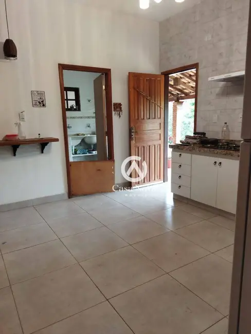 Chácara com 3 quartos à venda, 500m2 em Pouso Alegre - MG - imagem 3 Foto 3 de Chácara com 3 quartos à venda, 500m2 em Pouso Alegre - MG
