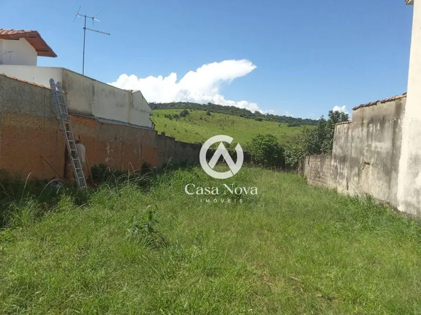 Foto 1 de Terreno / Lote à venda, 500m2 em Jardim São João, Pouso Alegre - MG