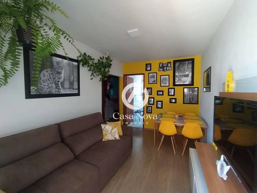 Foto 1 de Apartamento com 2 quartos à venda, 48m2 em Jardim São Francisco, Pouso Alegre - MG