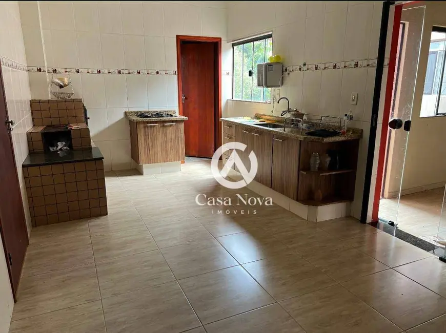 Foto 4 de Casa com 4 quartos à venda, 720m2 em Pouso Alegre - MG