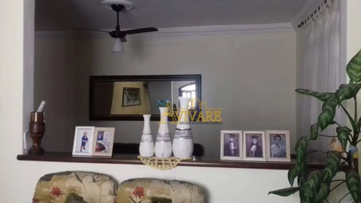 Foto 4 de Casa com 4 quartos à venda, 180m2 em Conjunto Habitacional Vila Réggio, Campinas - SP