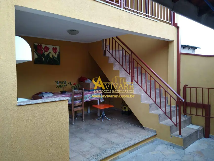 Casa com 5 quartos à venda, 200m2 em Jardim Novo Mundo, Valinhos - SP - imagem 8 Foto 8 de Casa com 5 quartos à venda, 200m2 em Jardim Novo Mundo, Valinhos - SP