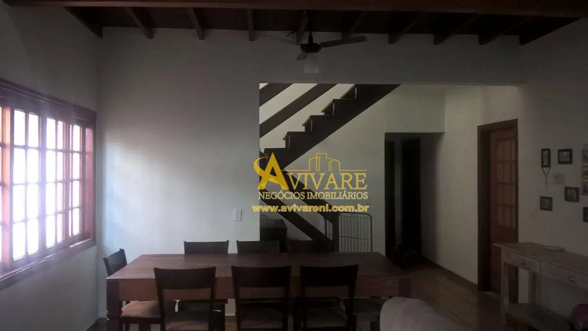 Foto 3 de Casa de Condomínio com 4 quartos à venda, 250m2 em Roncáglia, Valinhos - SP